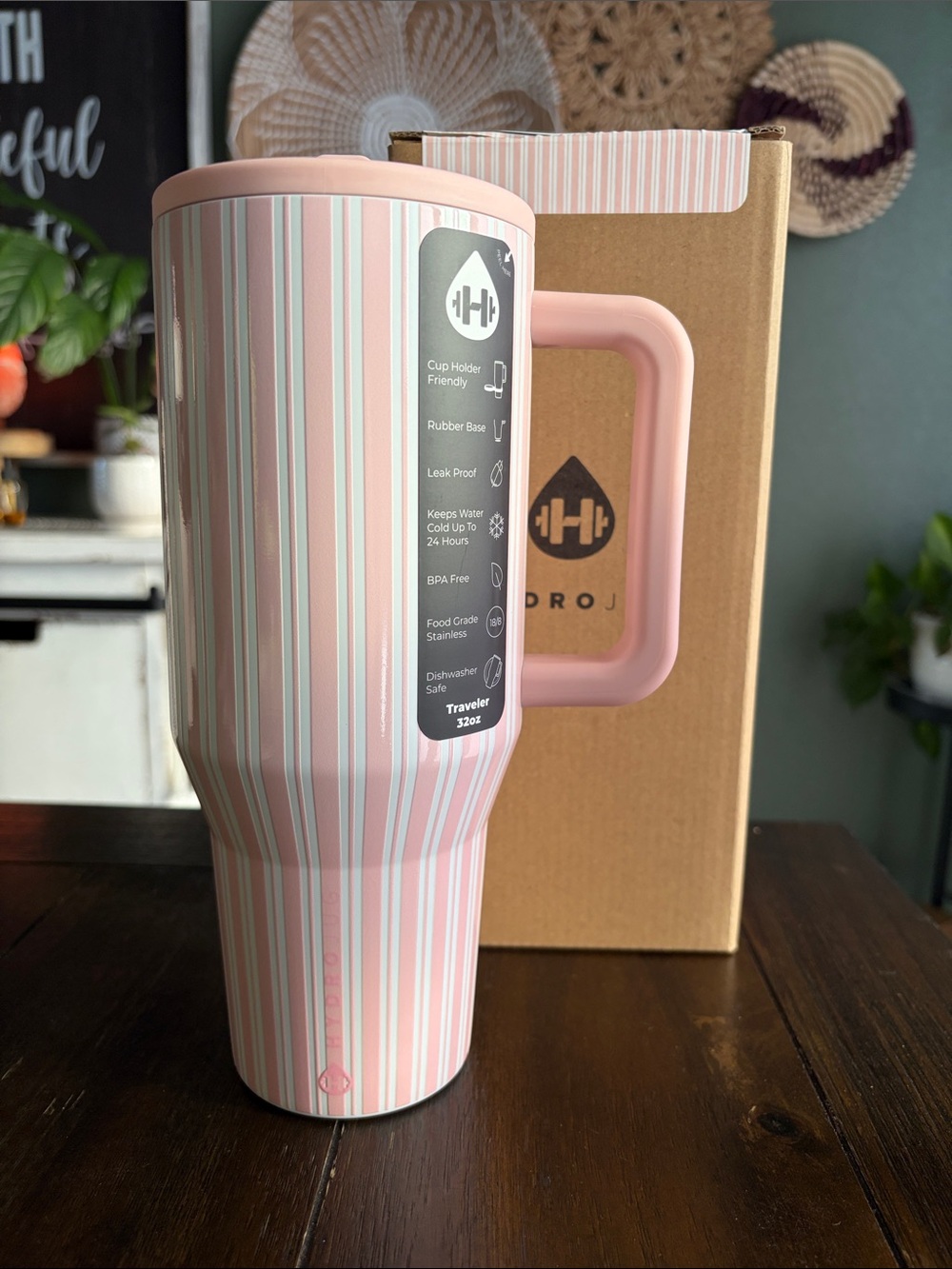 Hydrojug TRAVELER 32OZ in CABANA! New! Limited Edition!